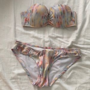 Strapless bikini